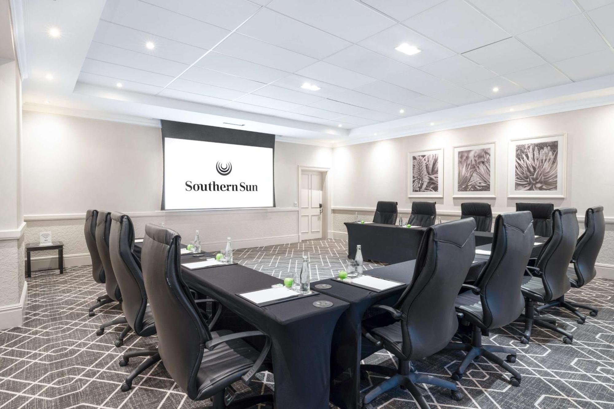 Southern Sun The Cullinan Кейптаун Екстериор снимка
